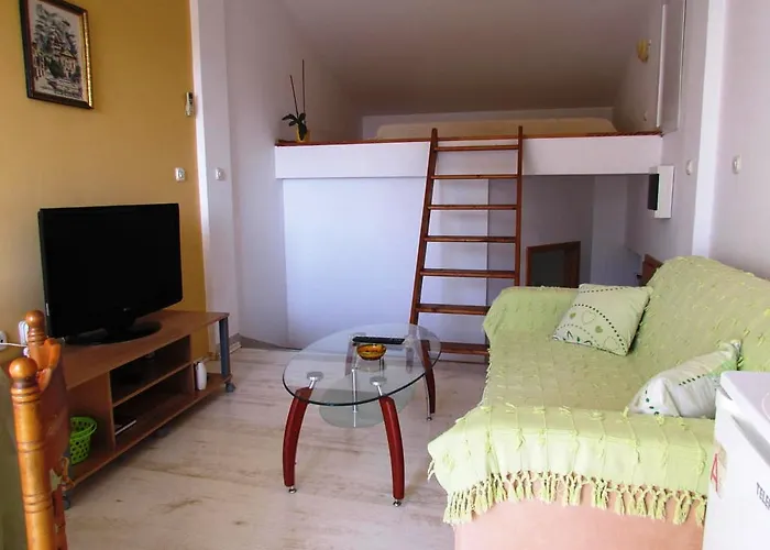 Urban Jadre Apartment